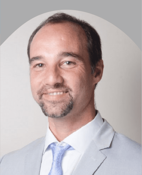 Guillermo P. Leaza